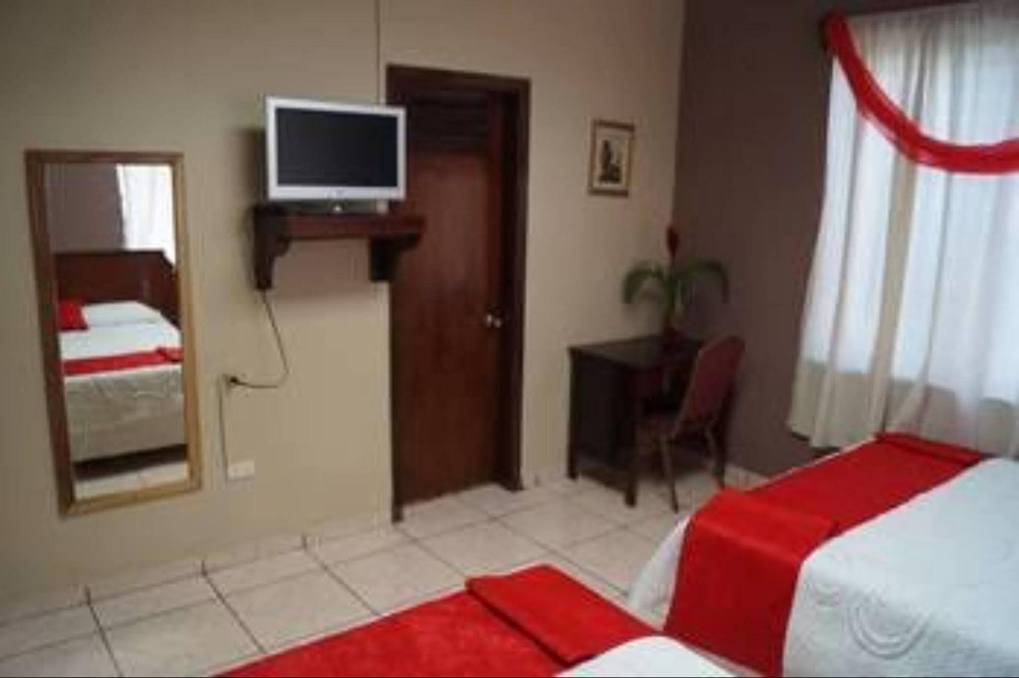 Micro Hotel Rio De Piedras San Pedro Sula Exterior foto